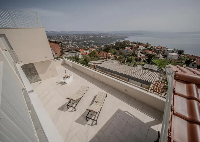 Appartement Nachhaltige Wellnessauszeit Mit Traumblick, Pool, Sauna, Whirl-wanne Opatija