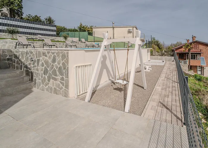 Appartement Nachhaltige Wellnessauszeit Mit Traumblick, Pool, Sauna, Whirl-wanne *