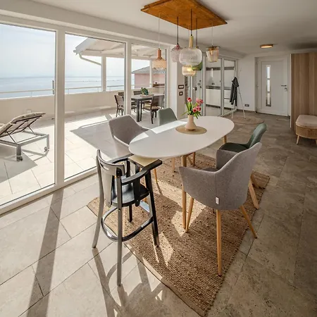 Nachhaltige Wellnessauszeit Mit Traumblick, Pool, Sauna, Whirl-wanne شقة أوباتيا