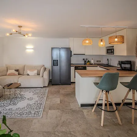 Apartamento Nachhaltige Wellnessauszeit Mit Traumblick, Pool, Sauna, Whirl-wanne *