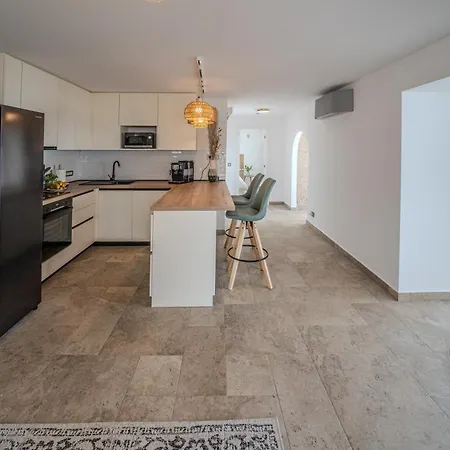 Nachhaltige Wellnessauszeit Mit Traumblick, Pool, Sauna, Whirl-wanne * Οπατία