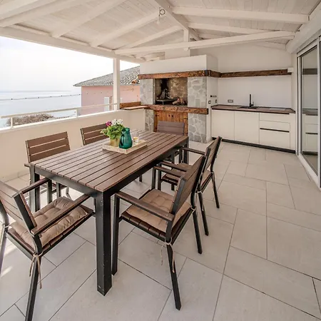 Nachhaltige Wellnessauszeit Mit Traumblick, Pool, Sauna, Whirl-wanne