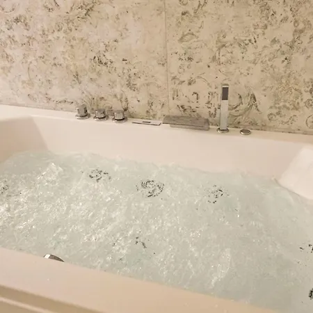 Nachhaltige Wellnessauszeit Mit Traumblick, Pool, Sauna, Whirl-wanne