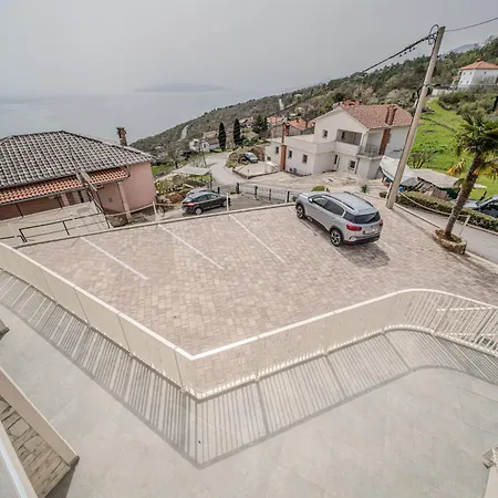 Nachhaltige Wellnessauszeit Mit Traumblick, Pool, Sauna, Whirl-wanne شقة