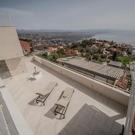 Apartamento Nachhaltige Wellnessauszeit Mit Traumblick, Pool, Sauna, Whirl-wanne Opatija