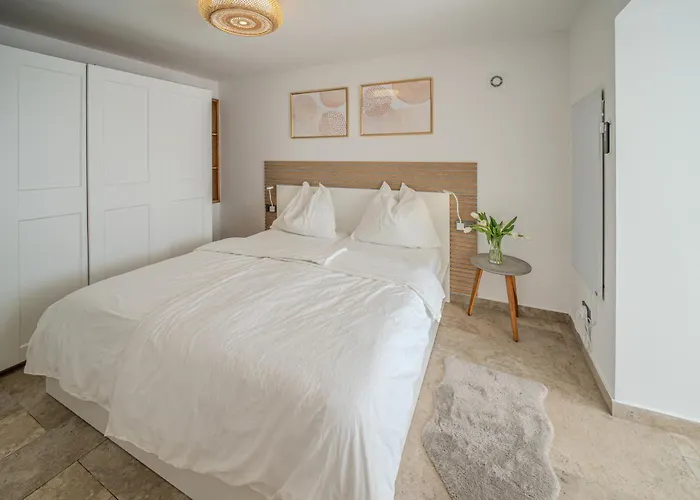 Nachhaltige Wellnessauszeit Mit Traumblick, Pool, Sauna, Whirl-wanne Apartman Abbázia