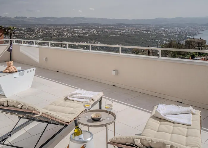 Nachhaltige Wellnessauszeit Mit Traumblick, Pool, Sauna, Whirl-wanne Apartament *