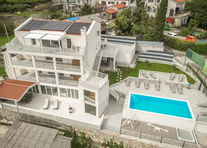 Nachhaltige Wellnessauszeit Mit Traumblick, Pool, Sauna, Whirl-wanne Apartament Opatija